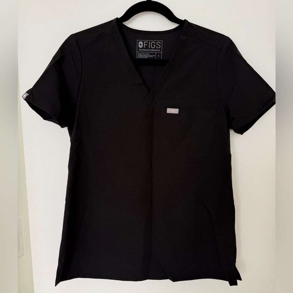 Figs Black Women's V Neck Scrub Top